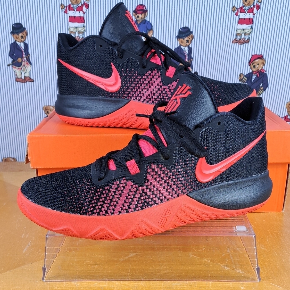 Nike Kyrie Flytrap knit black & red orbit mid top basketball sneaker shoes 8.5